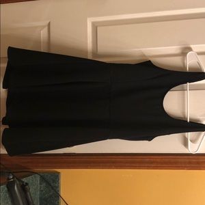 Black sleeveless dress